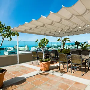 https://hotel-monarque-el-rodeo.1costadelsol.com